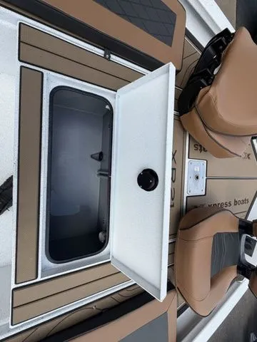 Slide: The Image of Xpress Xr21bay 2027 - 26