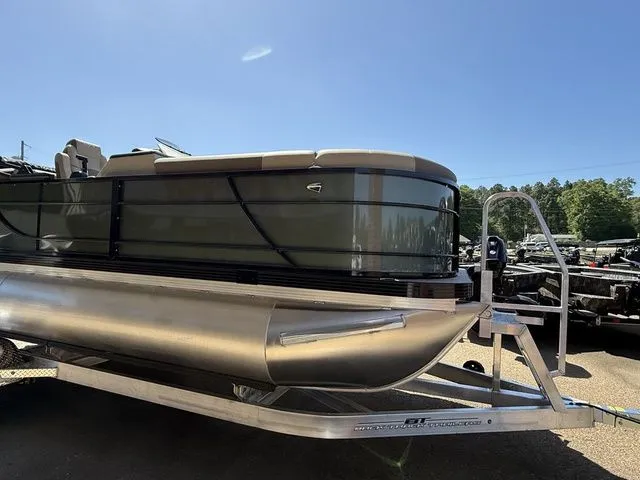 Slide: The Image of Verana VR22RC 2026 - 3