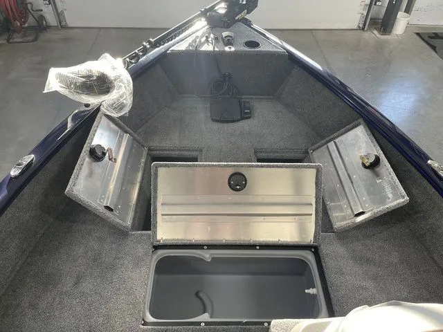 Slide: The Image of Tracker Super Guide V-16 SC 2026 - 14