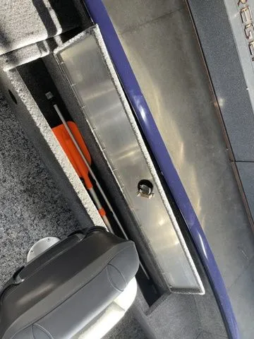 Slide: The Image of Tracker Super Guide V-16 SC 2026 - 17