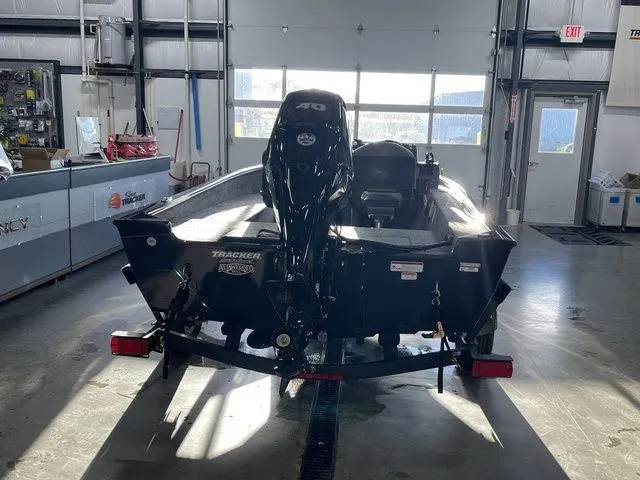 Slide: The Image of Tracker Super Guide V-16 SC 2026 - 22