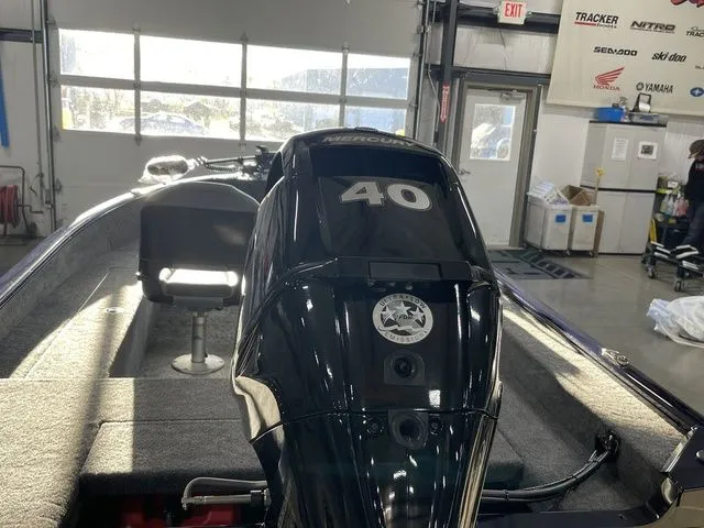 Slide: The Image of Tracker Super Guide V-16 SC 2026 - 24