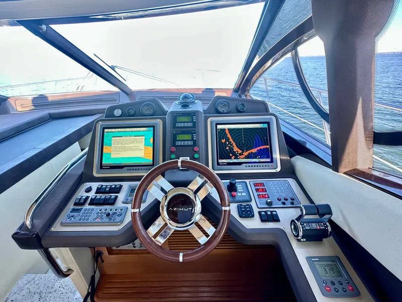 Slide: The Image of Azimut Fly 53 2011 - 19