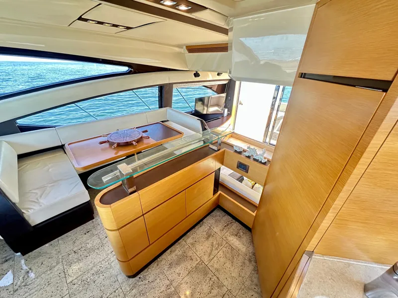 Slide: The Image of Azimut Fly 53 2011 - 41