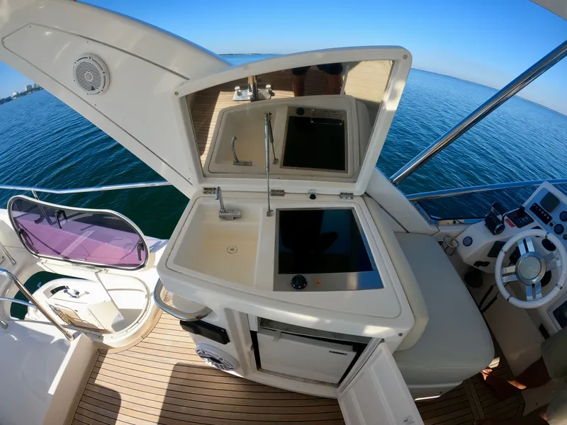 Slide: The Image of Azimut Fly 53 2011 - 13