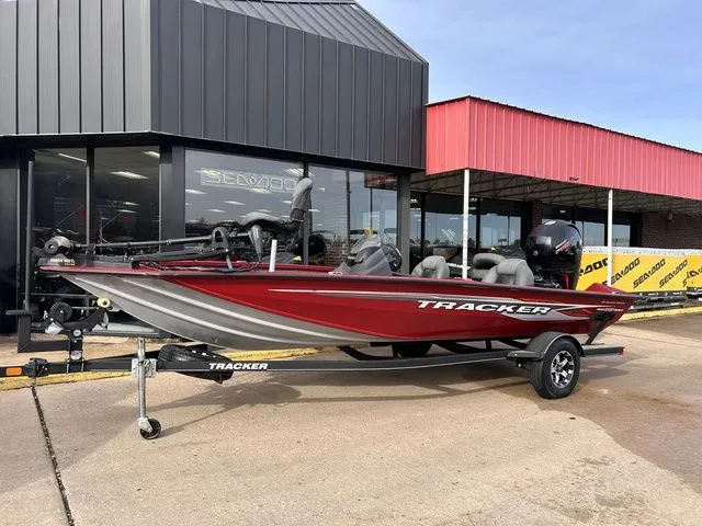 The Image of Tracker Pro Team 195 TXW 2020 - undefined