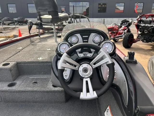 Slide: The Image of Tracker Pro Team 195 TXW 2020 - 10