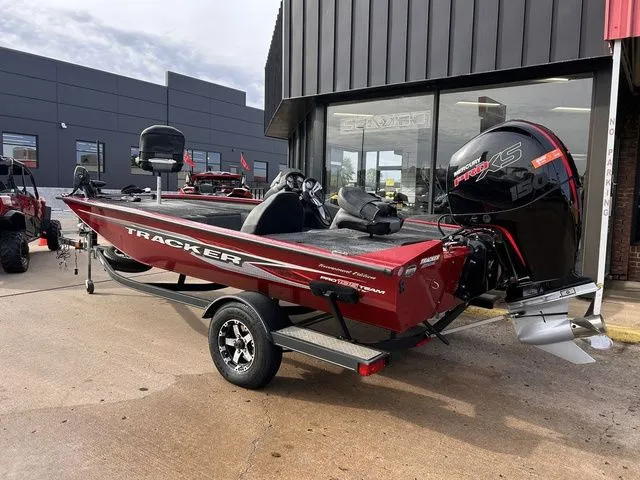 Slide: The Image of Tracker Pro Team 195 TXW 2020 - 3