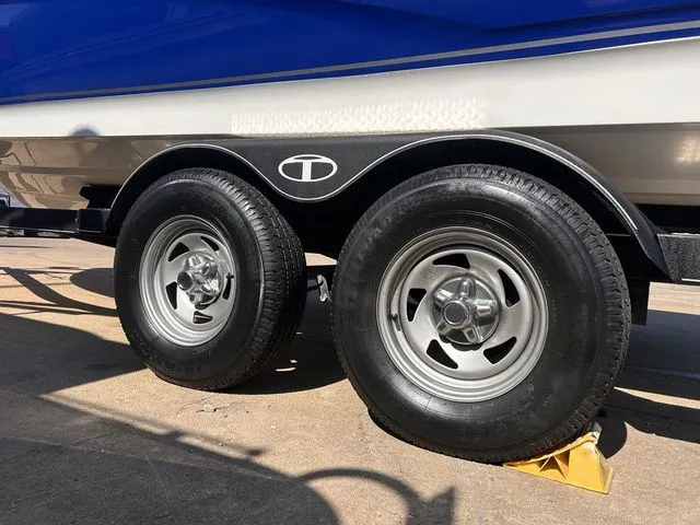 Slide: The Image of Tahoe 700 2019 - 7