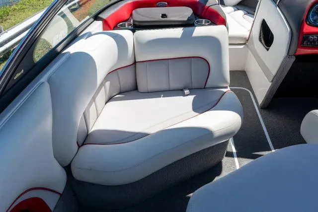 Slide: The Image of Malibu Wakesetter Xti 23 2006 - 9