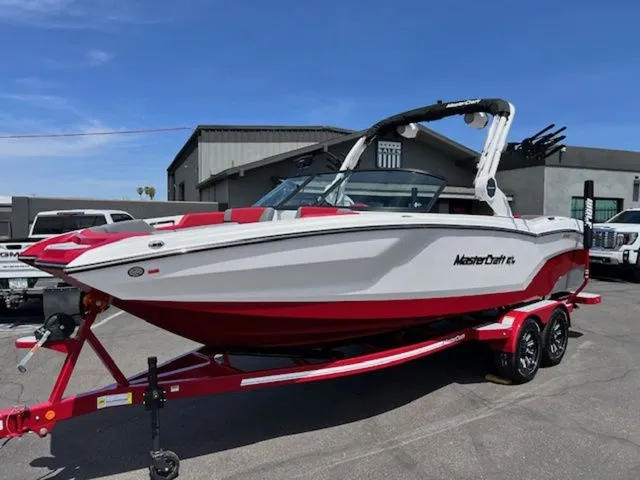 Slide: The Image of MasterCraft NXT24 2026 - 10