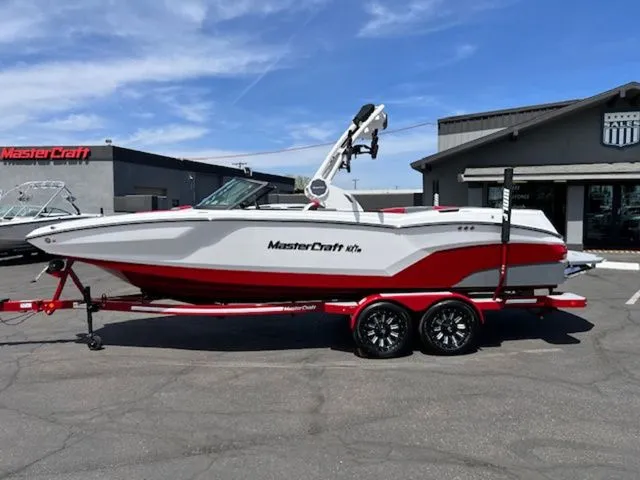 Slide: The Image of MasterCraft NXT24 2026 - 9