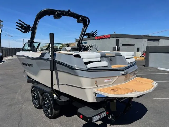 Slide: The Image of MasterCraft XT23 2026 - 18