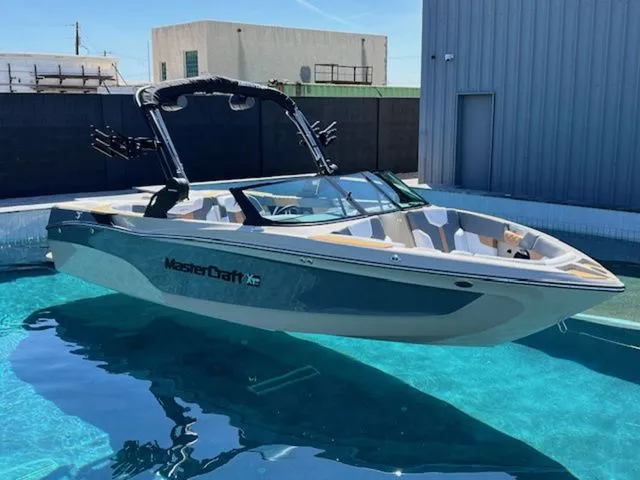 Slide: The Image of MasterCraft XT23 2026 - 3