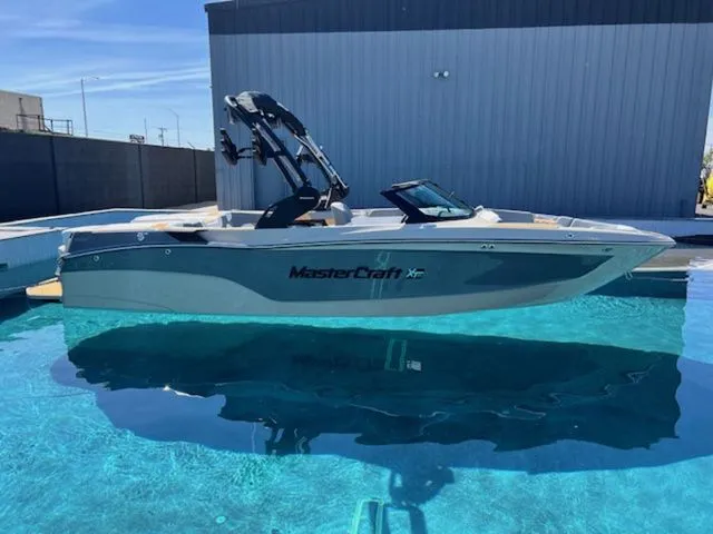 Slide: The Image of MasterCraft XT23 2026 - 4