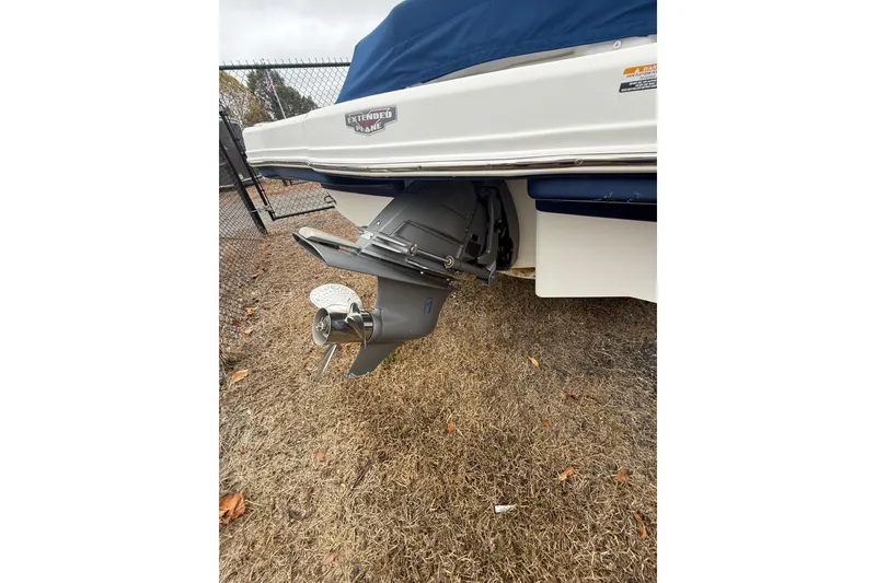 Slide: The Image of Rear view of a 2014 Chaparral 226 SSi boat with covered propeller. - 3