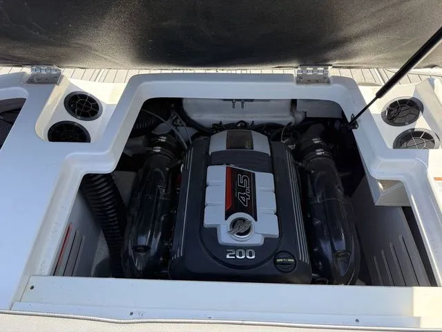 Slide: The Image of Sea Ray SPX 190 2018 - 12