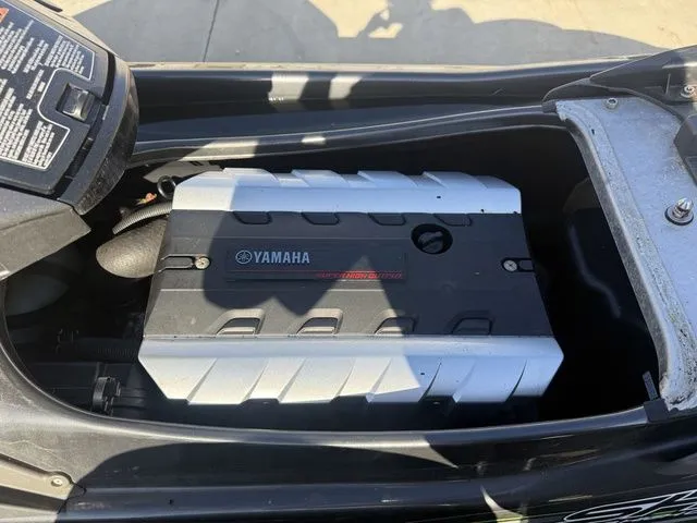 Slide: The Image of Yamaha FZ 2013 - 12