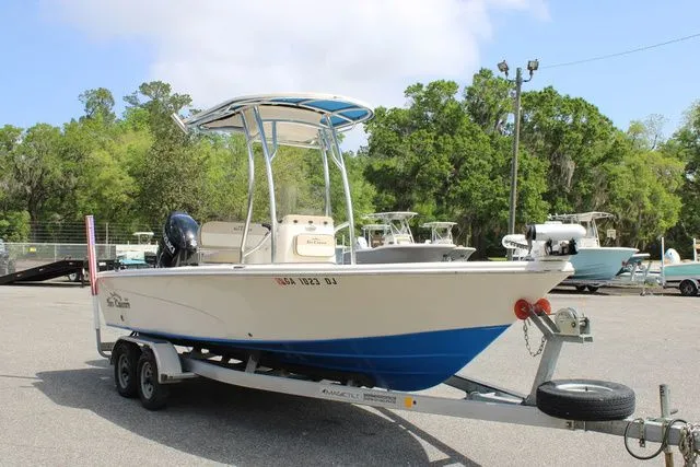 Slide: The Image of Sea Chaser 21 LX Bay 2021 - 10