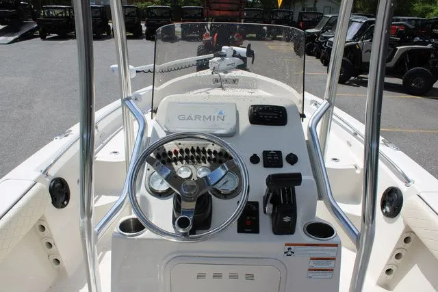 Slide: The Image of Sea Chaser 21 LX Bay 2021 - 26