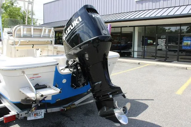 Slide: The Image of Sea Chaser 21 LX Bay 2021 - 35