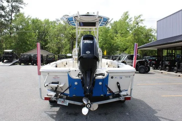 Slide: The Image of Sea Chaser 21 LX Bay 2021 - 4