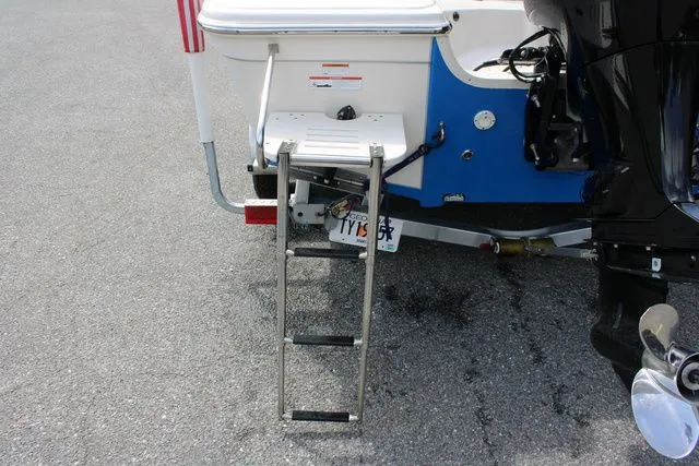 Slide: The Image of Sea Chaser 21 LX Bay 2021 - 6