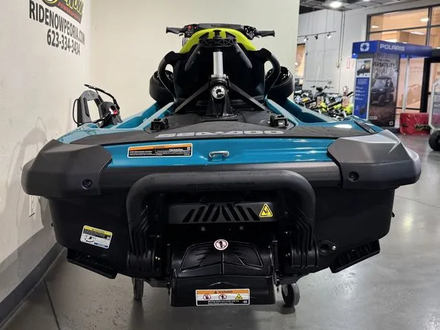 Slide: The Image of Sea-Doo Wake 170 BRP Premium Audio, iDF, iBR 2026 - 8