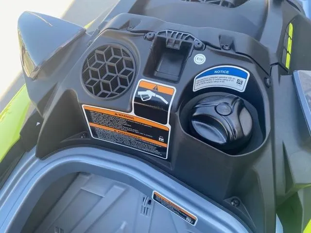 Slide: The Image of Sea-Doo RXP-X 2026 - 10