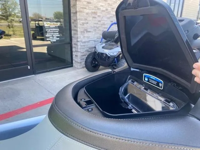 Slide: The Image of Sea-Doo RXP-X 2026 - 21