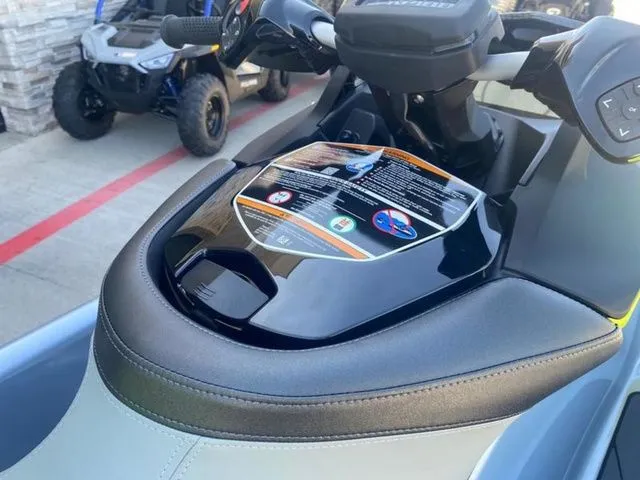 Slide: The Image of Sea-Doo RXP-X 2026 - 6