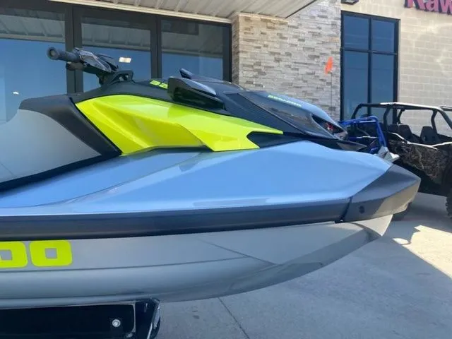 Slide: The Image of Sea-Doo RXP-X 2026 - 9