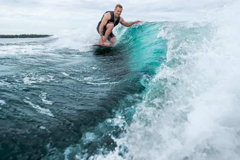 Slide: The Image of Regal LS2 Surf Ultimate 2026 - 34