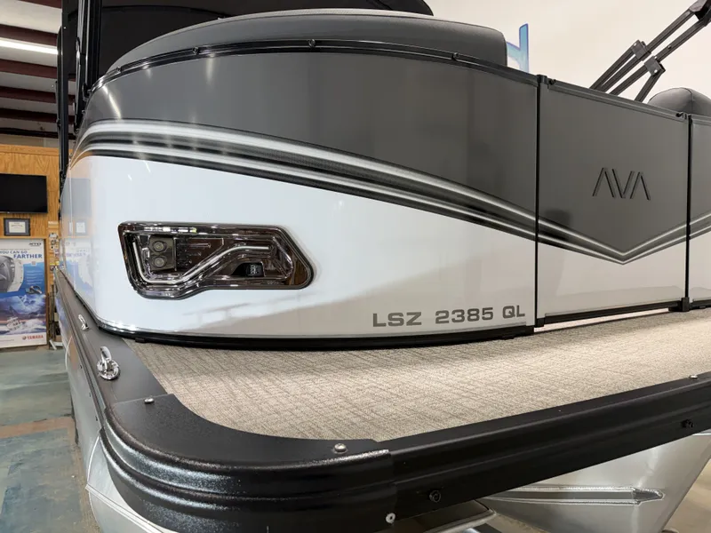 Slide: The Image of Avalon LSZ Quad Lounge - 23' 2025 - 15