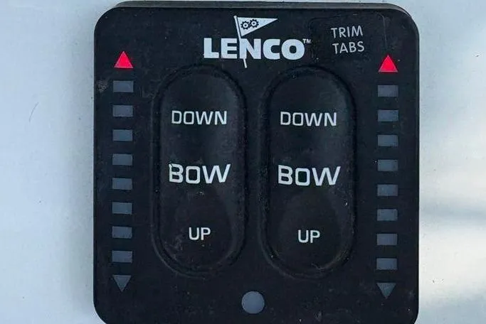 Slide: The Image of Sea Hunt Ultra 225 2018 - 65