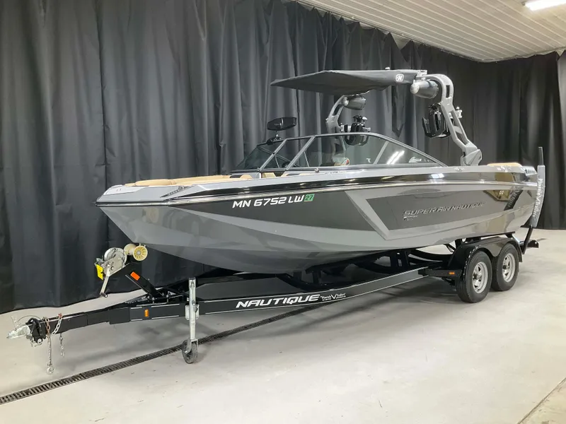 Slide: The Image of Nautique Super Air Nautique GS22 2019 - 0