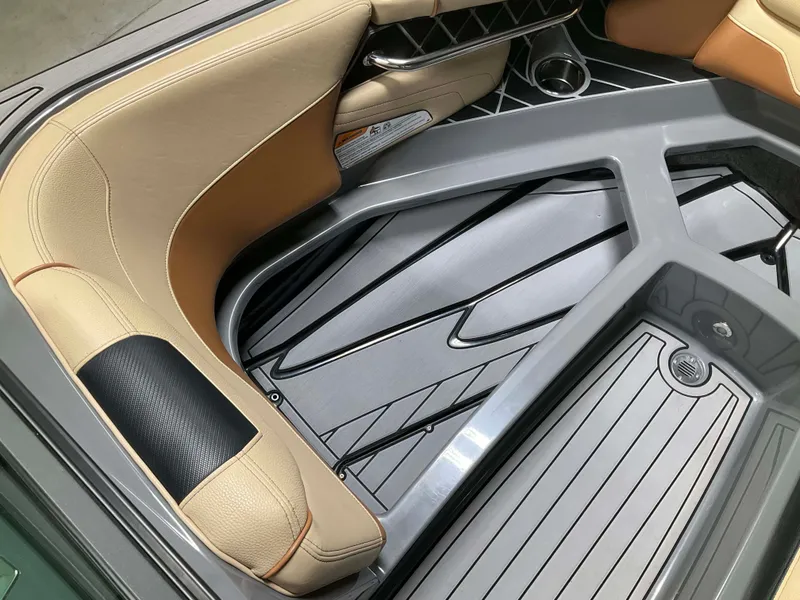 Slide: The Image of Nautique Super Air Nautique GS22 2019 - 13