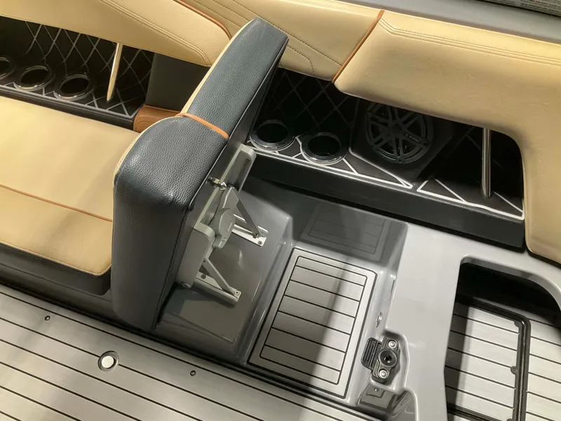 Slide: The Image of Nautique Super Air Nautique GS22 2019 - 19
