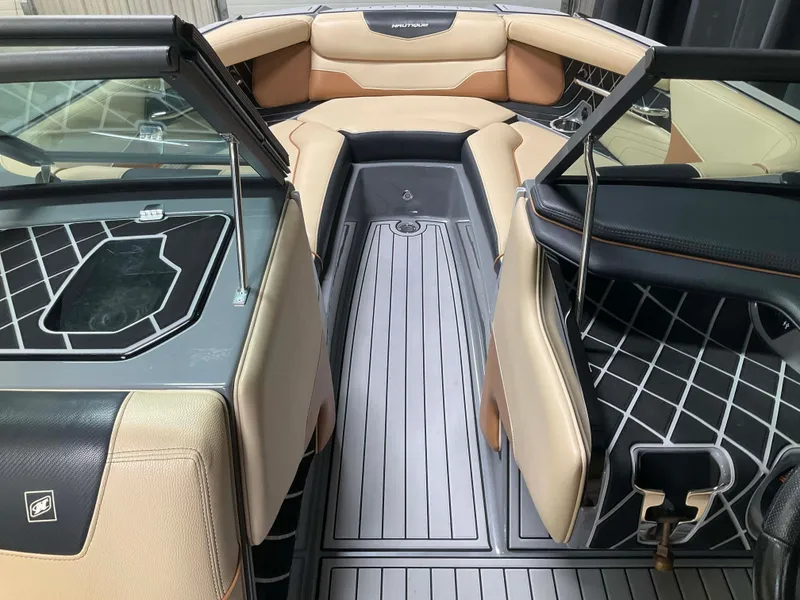 Slide: The Image of Nautique Super Air Nautique GS22 2019 - 20