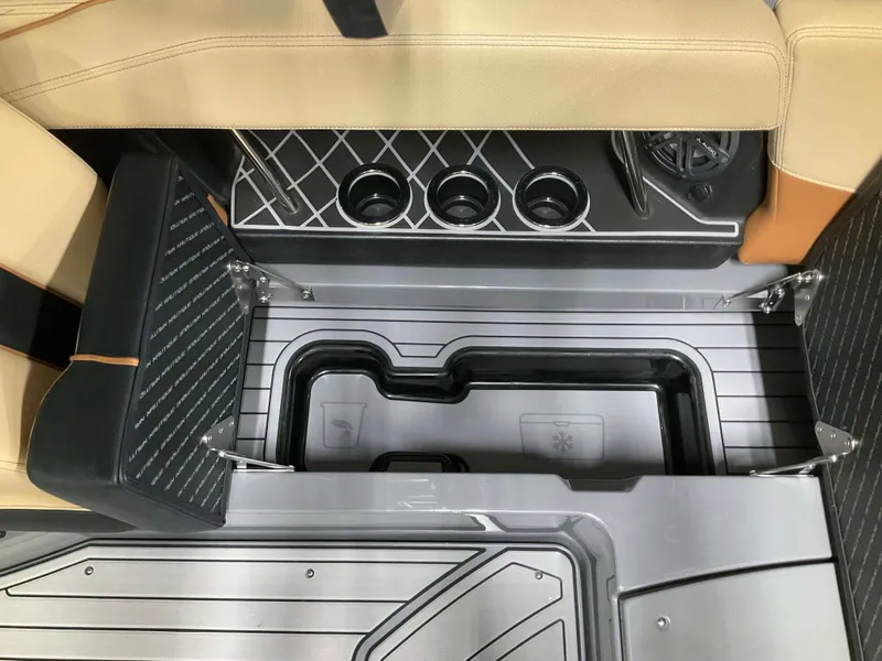 Slide: The Image of Nautique Super Air Nautique GS22 2019 - 29
