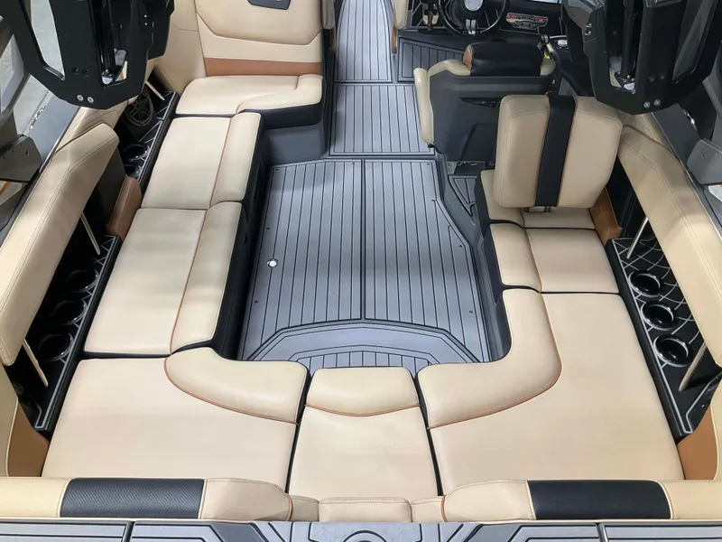 Slide: The Image of Nautique Super Air Nautique GS22 2019 - 31