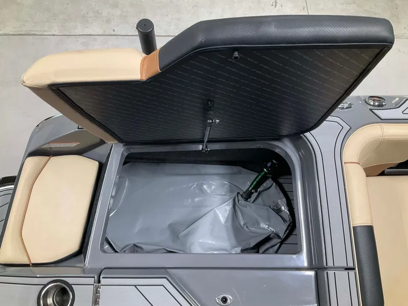 Slide: The Image of Nautique Super Air Nautique GS22 2019 - 42