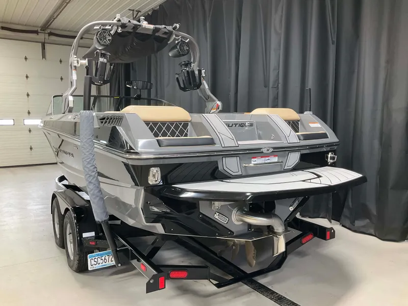 Slide: The Image of Nautique Super Air Nautique GS22 2019 - 5