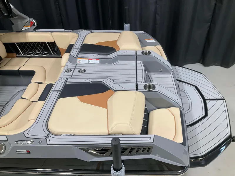 Slide: The Image of Nautique Super Air Nautique GS22 2019 - 6