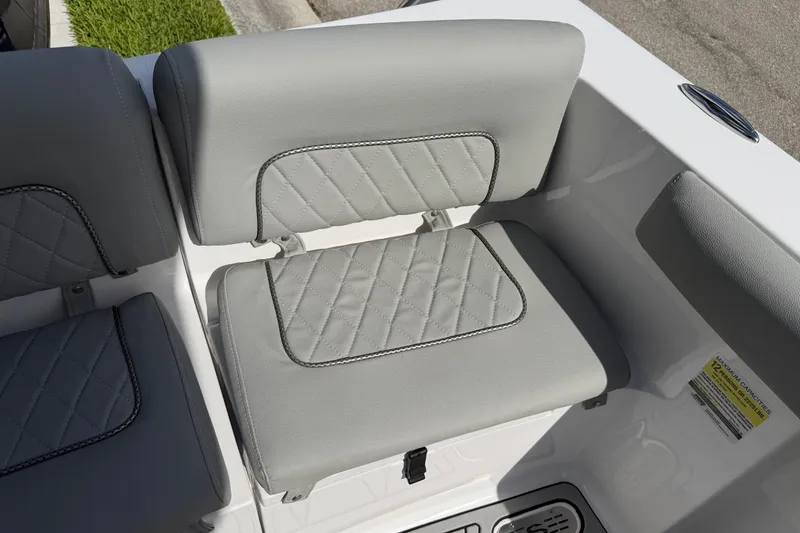 Slide: The Image of Gray cushioned seat on 2016 Sportsman Heritage 231 Center Console boat. - 58