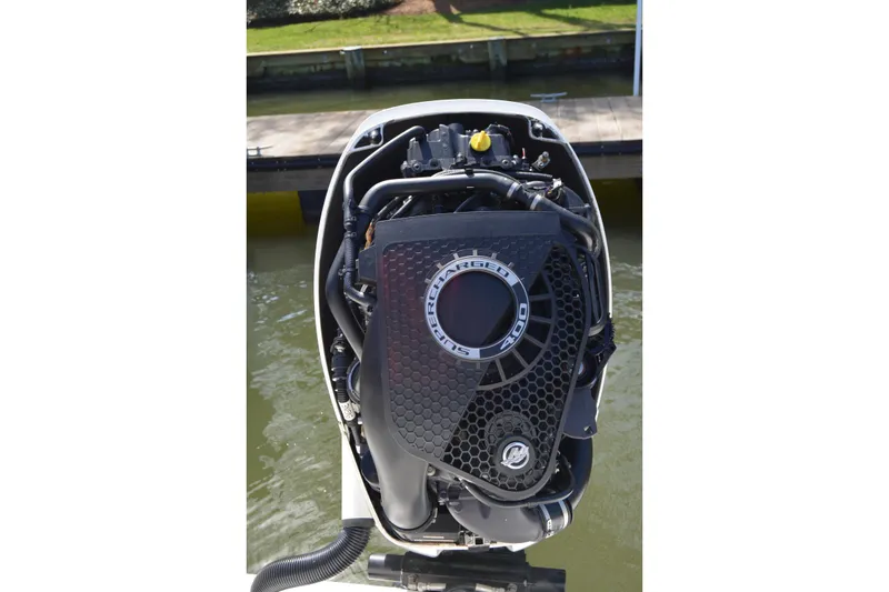 Slide: The Image of Mercury Verado 400 outboard engine on a 2021 Boston Whaler 270 Dauntless boat. - 63