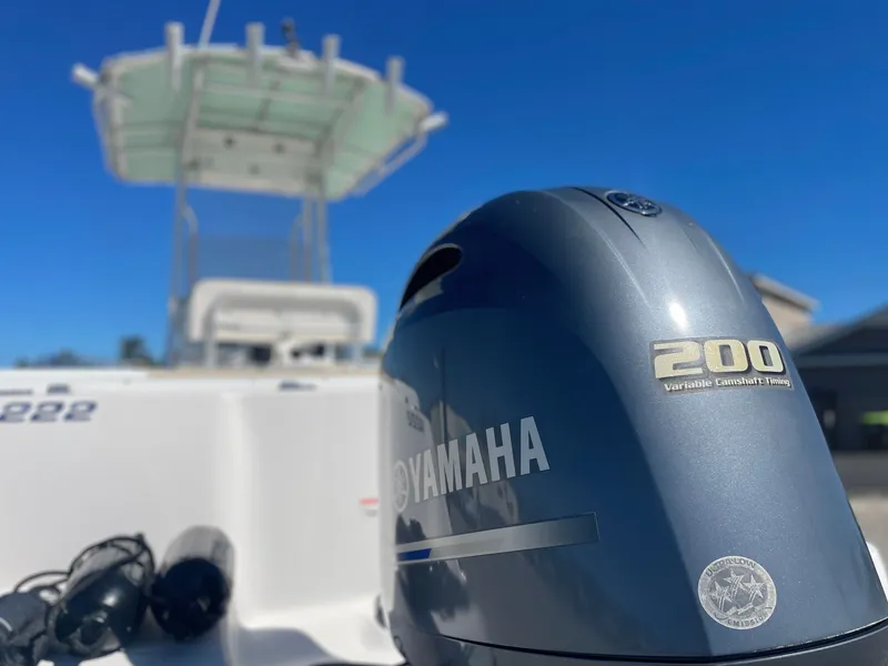 Slide: The Image of Robalo R222 2018 - 9