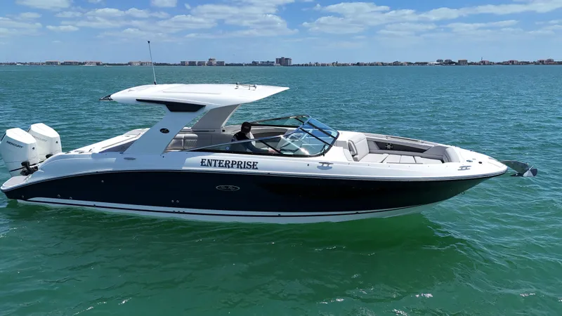 Slide: The Image of Sea Ray SLX 350 Outboard 2024 - 1