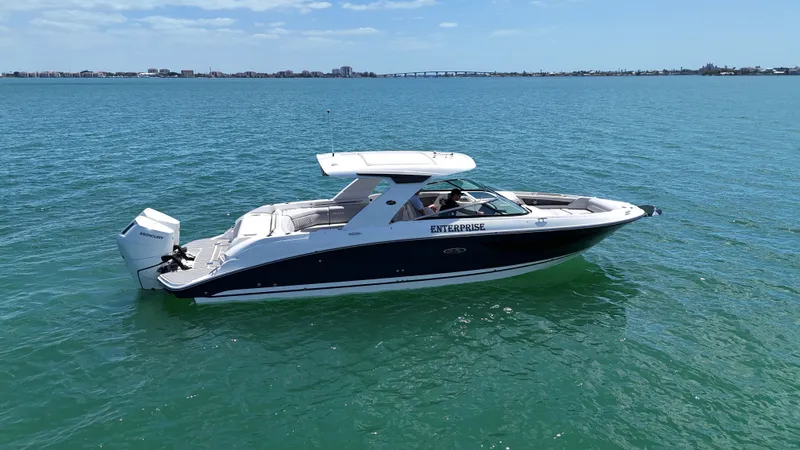 Slide: The Image of Sea Ray SLX 350 Outboard 2024 - 2