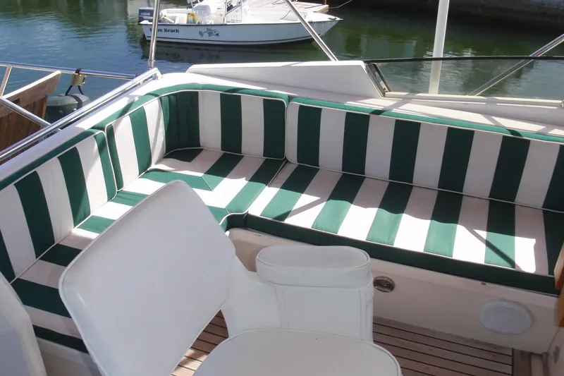 Slide: The Image of 1985 Ocean Alexander Europa Upper Helm Seating - 29